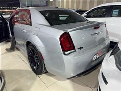 کرایسلەر 300